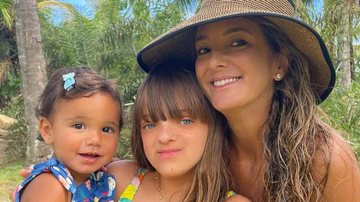 Ticiane Pinheiro registra as filhas rodeadas por coelhos - Reprodução/Instagram