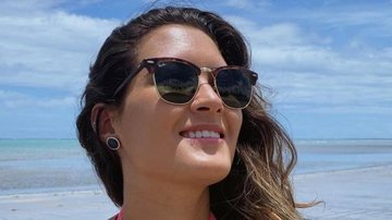 Filha de Fátima Bernardes ostenta curvas com biquíni fininho - Reprodução/Instagram