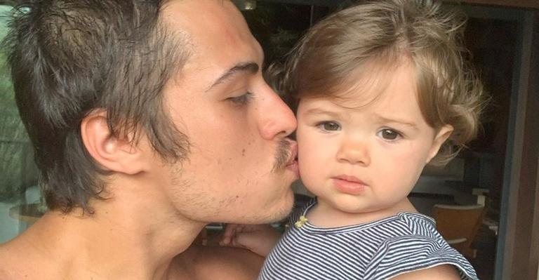 Francisco Vitti encanta ao relembrar momento em família - Reprodução/Instagram