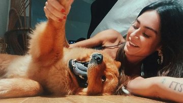 Thaila Ayala mostra como são suas manhãs com seu pet - Reprodução/Instagram