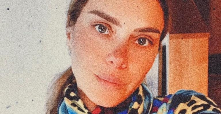 Aos 42 anos, Carolina Dieckmann rouba a cena ao posar sem maquiagem - Foto/Instagram
