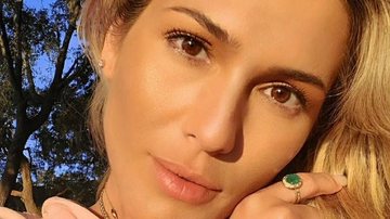 Lívia Andrade arranca suspiros da web ao posar na praia - Reprodução/Instagram