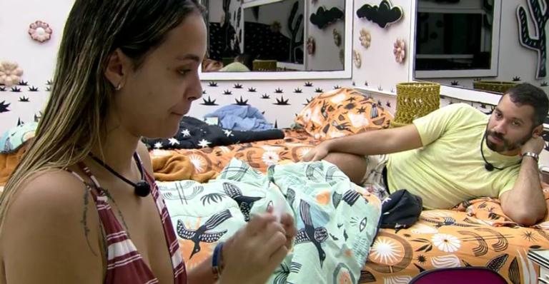 Gil e Sarah mostraram estar extremamente chateados com Juliette - Reprodução/TV Globo