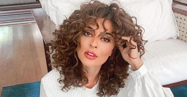 Juliana Paes impressiona com cabelão liso - Reprodução/Instagram