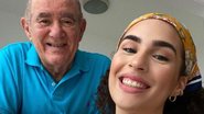 Renato Aragão exibe momento de carinho com a filha - Reprodução/Instagram