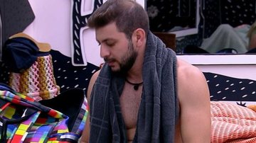 BBB21: Caio está chateado com voto do líder em Rodolffo - Reprodução/TV Globo