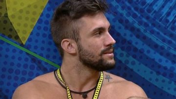 BBB21: Arthur avisa que não indicará Fiuk ou Gilberto - Reprodução/TV Globo