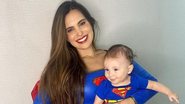 Kamilla Salgado arranca suspiros ao posar agarradinha com seu filho, Bento - Reprodução/Instagram