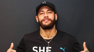 Neymar Jr. surge usando camiseta com seu rosto estampado - Reprodução/Instagram