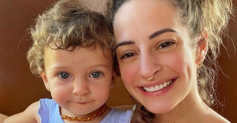 Tamy Contro exibe momento de carinho com a filha, Marieva - Reprodução/Instagram