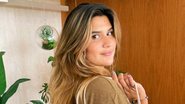 Giulia Costa arranca suspiros da web ao posar com maiô preto cavado - Reprodução/Instagram