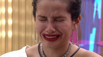 Juliette se sente julgada e chora muito em festa - Reprodução/TV Globo