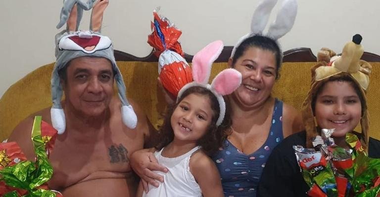 Zeca Pagodinho manda recado especial de Páscoa ao lado da família - Reprodução/Instagram