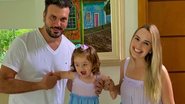 Thaeme Mariôto escreve lindo recado ao posar com sua família no domingo de Páscoa - Reprodução/Instagram