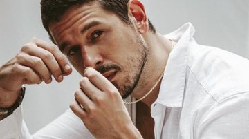 João Vicente de Castro sensualiza com colar de pérolas - Reprodução/Instagram