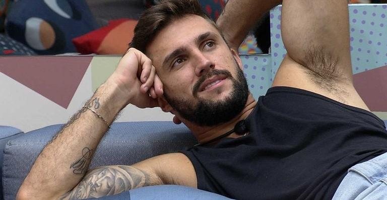BBB21: Arthur desabafa sobre o paredão: ''Desanimado'' - Reprodução/TV Globo