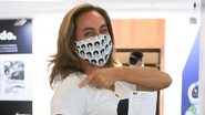 Cissa Guimarães chora ao tomar vacina contra a Covid-19 - Daniel Delmiro/Fabricio Silva/Agnews
