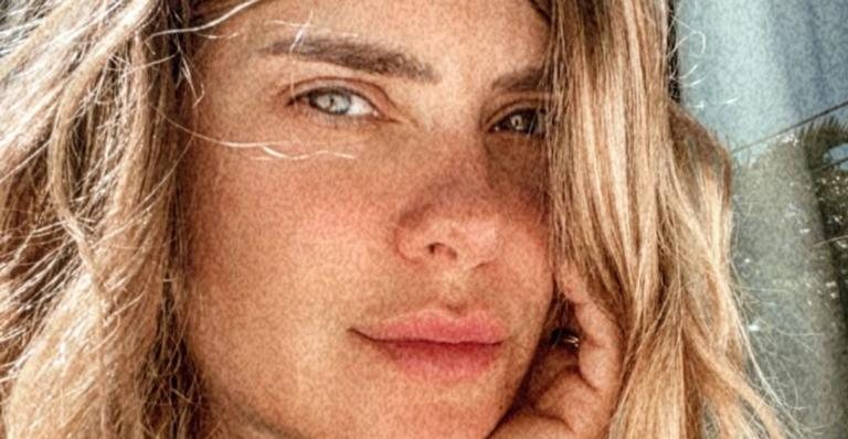 Carolina Dieckmann ousa na beleza em clique tbt - Foto/Instagram