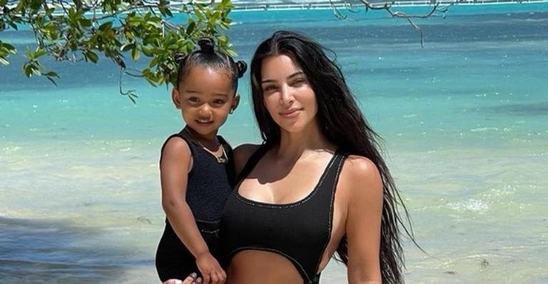 Kim Kardashian se derrete pela amizade da filha Chicago com as primas - Reprodução/Instagram