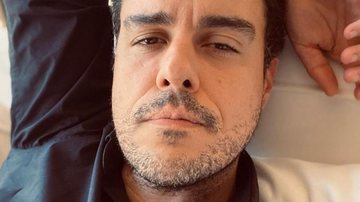 Joaquim Lopes surge deitado com a filha e web não se aguenta - Reprodução/Instagram