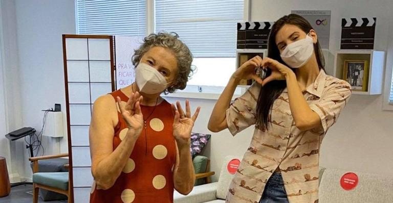 Camila Queiroz mostra reencontro com Ana Lucia Torres - Reprodução/Instagram