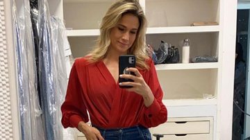 Fernanda Gentil surge com look despojado em camarim - Reprodução/Instagram