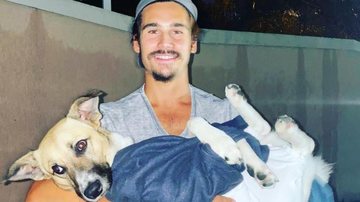 Nicolas Prattes lembra momentos difíceis de seu cãozinho - Reprodução/Instagram