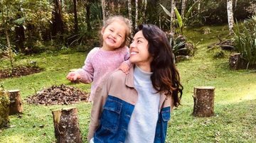 Yanna Lavigne surge agarradinha à filha, Madalena ao escrever um emocionante recado sobre o Dia das Mães - Reprodução/Instagram