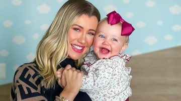 Ana Paula Siebert comemora um ano da filha, Vicky - Reprodução/Instagram