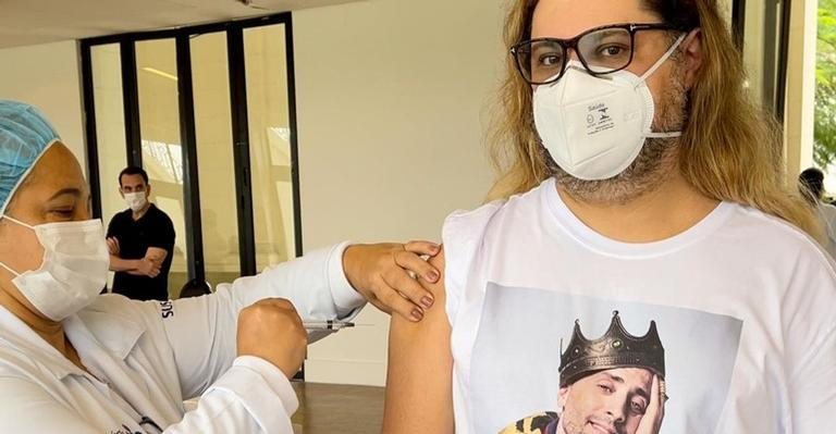 Marcus Majella é vacinado e homenageia Paulo Gustavo - Reprodução/Instagram