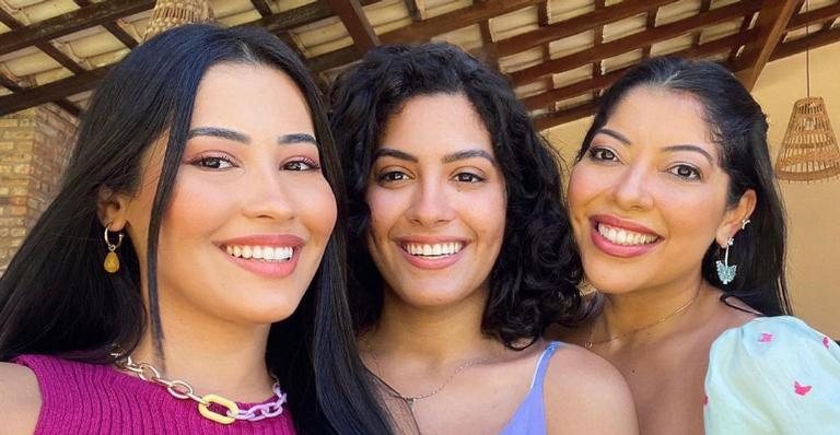 Thaynara OG fez um belo registro com suas irmãs durante domingo em família - Reprodução/Instagram