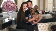 Luciano Camargo encanta ao mostrar a esposa com cachorro - Reprodução/Instagram