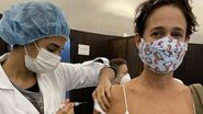 Andrea Beltrão é vacinada contra a Covid-19 - Reprodução/Instagram
