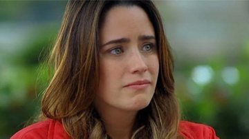 Ana chora por causa da filha em 'A Vida da Gente' - Divulgação/TV Globo