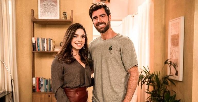 Sabrina Petraglia e Marcos Pitombo vivem casal na novela das sete - Divulgação/TV Globo