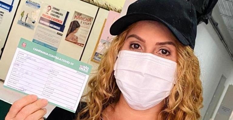 Joelma recebe primeira dose da vacina contra a Covid-19 - Reprodução/Instagram