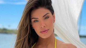 Com biquíni fio dental, Ivy Moraes faz topless na praia - Reprodução/Instagram