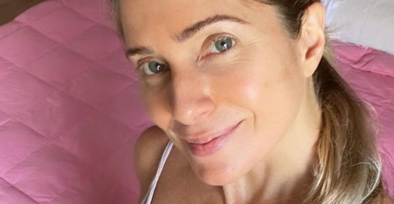 Leticia Spiller é vacinada contra a Covid-19 e se emociona - Reprodução/Instagram