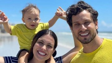 Elieser Ambrósio admira um belíssimo pôr do sol na companhia de seu filho, Bento e da esposa, Kamilla Salgado - Reprodução/Instagram