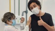 Rafael Portugal recebe 1ª dose da vacina contra a Covid-19 - Reprodução/Instagram