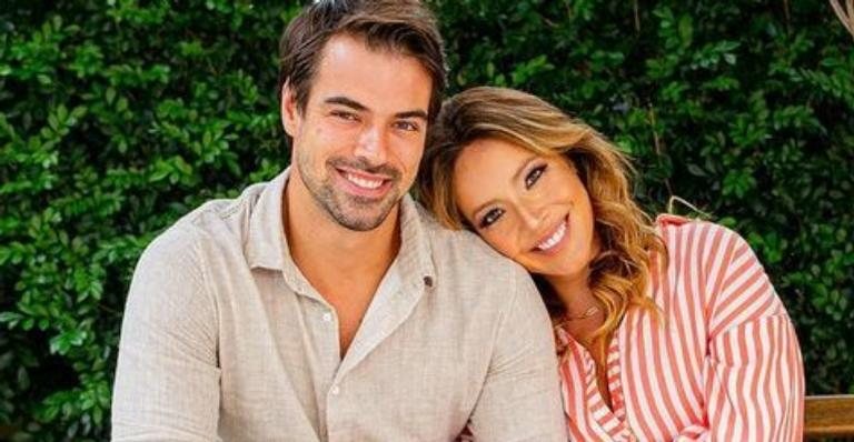Renata Dominguez e Leandro Gléria comemoraram 4 meses de casados - Reprodução/Instagram