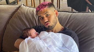 Zé Felipe baba pela filha ao flagrar momento fofo da pequena - Reprodução/Instagram