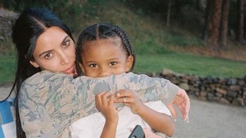 Kim Kardashian impressiona a web ao exaltar a beleza e o carisma de seu filho, Saint West - Reprodução/Instagram