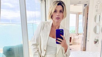 Flávia Alessandra rouba a cena ao surgir de calcinha - Reprodução/Instagram