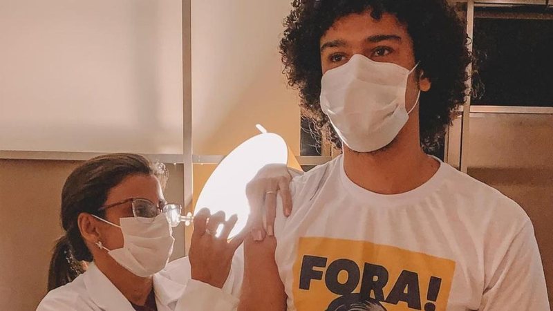 Sérgio Malheiros desabafa após receber vacina da covid-19 - Reprodução/Instagram
