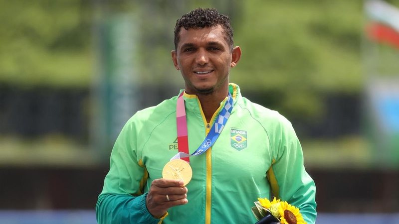 Isaquias Queiroz conquista medalha de ouro para o Brasil - Foto/Getty Images