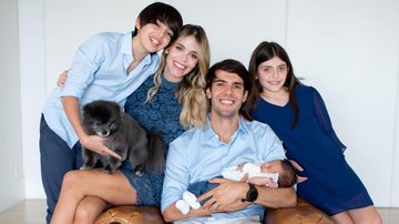 Kaká arranca suspiros ao compartilhar uma linda sequência de registros na companhia de seus filhos, Luca Celico Leite, Isabella Celico Leite e Esther Dias Leite - Reprodução/Instagram