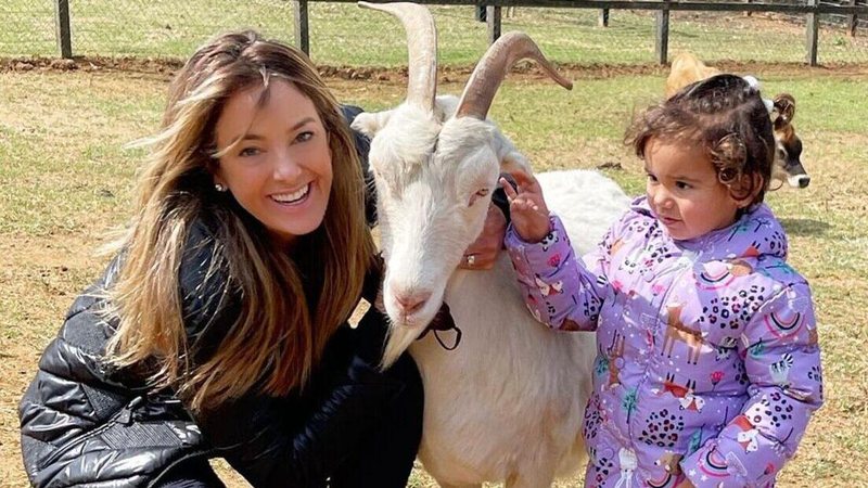 Ticiane Pinheiro e a filha Manuella na fazenda da família - Reprodução/Instagram