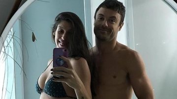 Kayky Brito exibe o barrigão de grávida da namorada - Reprodução/Instagram
