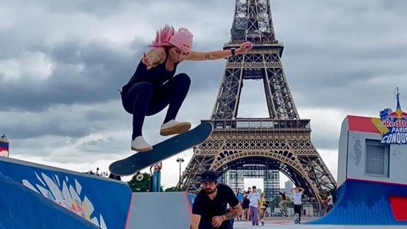 Letícia Bufoni comemora ao vencer torneio de skate street - Reprodução/Instagram